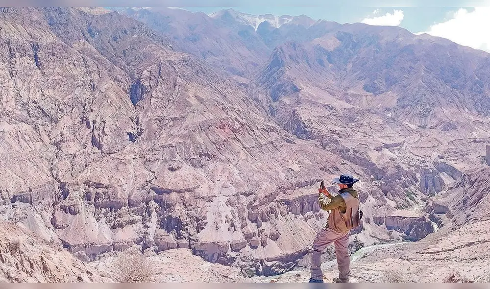 Cañón de Tambo . Formación geológica en  cuenca del río Tambo se produjo a raiz de los sismos que precedieron a explosión.