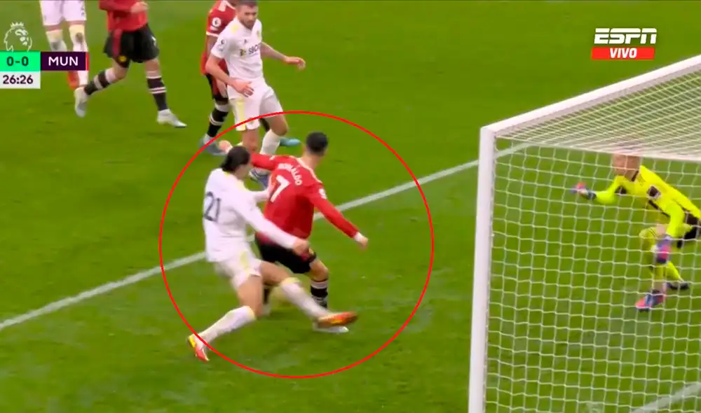 Gran respuesta del portero del Leeds United, evitó el tanto de Cristiano Ronaldo. Foto: Captura de ESPN. Gran respuesta del portero del Leeds United, evitó el tanto de Cristiano Ronaldo. Foto: Captura de ESPN.