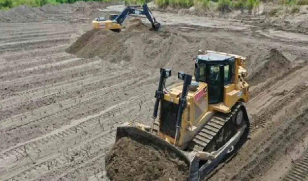 Las labores de limpieza y descolmatación durarán 13 días. Foto: Ministerio de Vivienda/Referencial