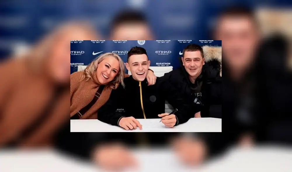 Madre de Phil Foden salió a defender a su hijo y terminó golpeada. Foto: Facebook de Clairen Foden.