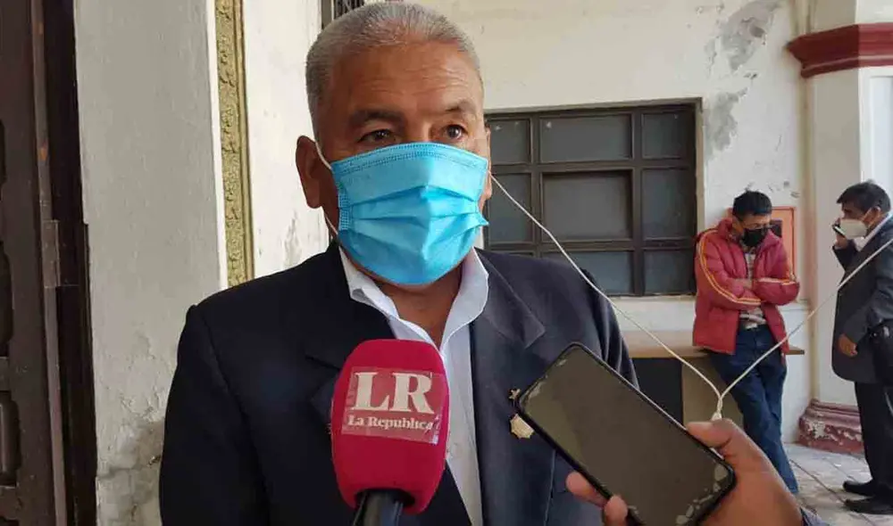 Pese a todo, el prefecto regional defendió labor del subprefecto de Majes. Foto: URPI/Alexis Choque
