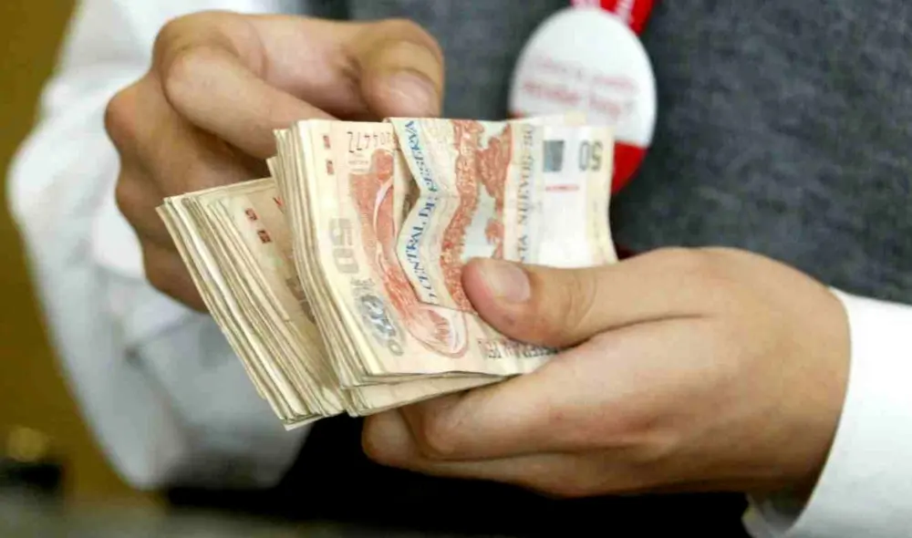 Las fechas mensuales de pago de pensiones y sueldos para el sector público se publicó en diciembre del 2022: Foto: Andina Las fechas mensuales de pago de pensiones y sueldos para el sector público se publicó en diciembre del 2022: Foto: Andina