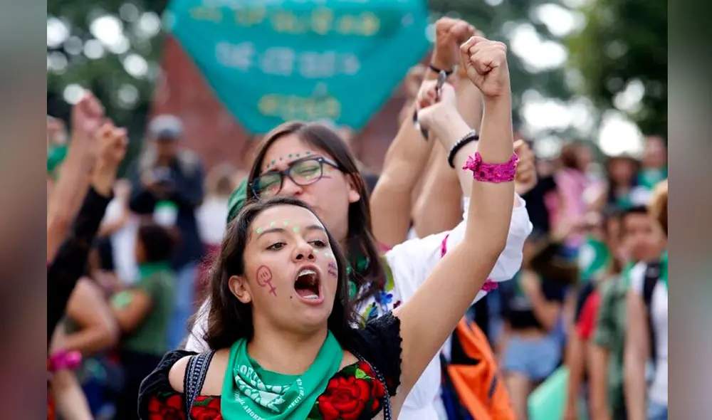 En una decisión histórica, la Sala de la Corte Constitucional de Colombia despenalizó la interrupción voluntaria del embarazo hasta la semana 24 de gestación. Foto: AFP En una decisión histórica, la Sala de la Corte Constitucional de Colombia despenalizó la interrupción voluntaria del embarazo hasta la semana 24 de gestación. Foto: AFP