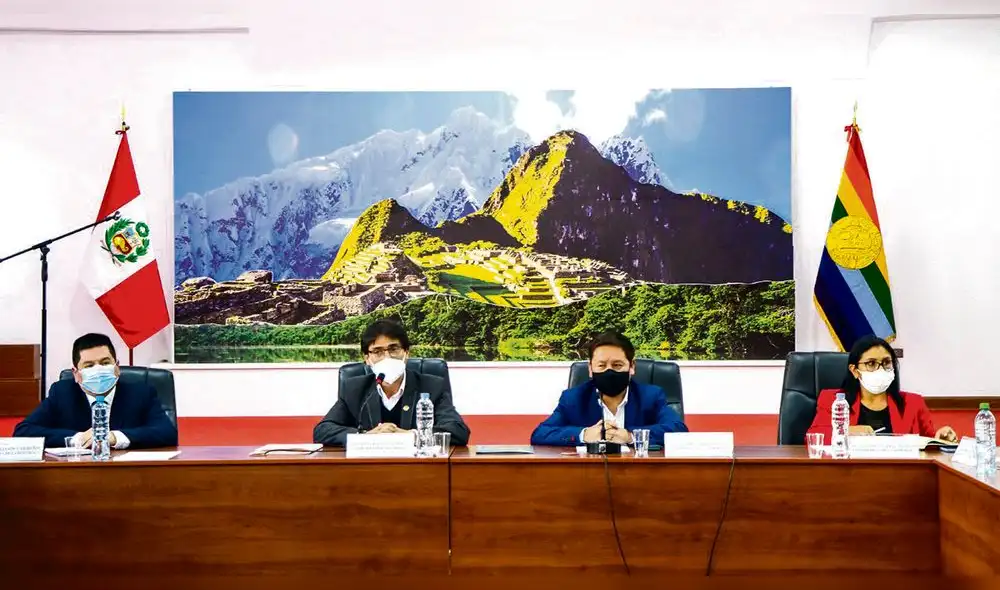 Reunión. Congresistas y gobernador de Cusco abren debate sobre canon turístico en auditorio del gobierno regional.