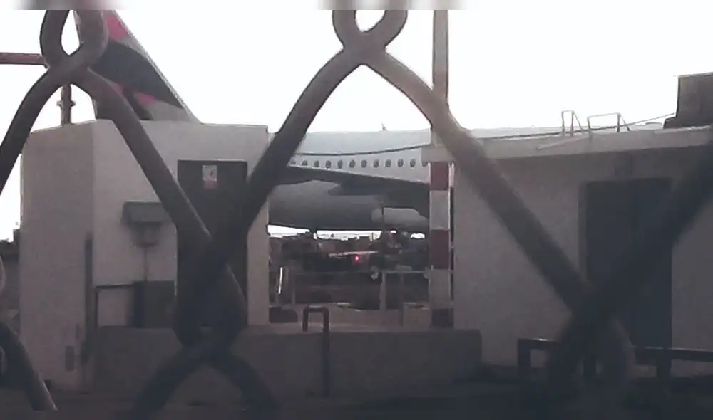 Se salvó. Avión logró regresar a aeropuerto de Juliaca luego de que uno de sus motores se apagara.