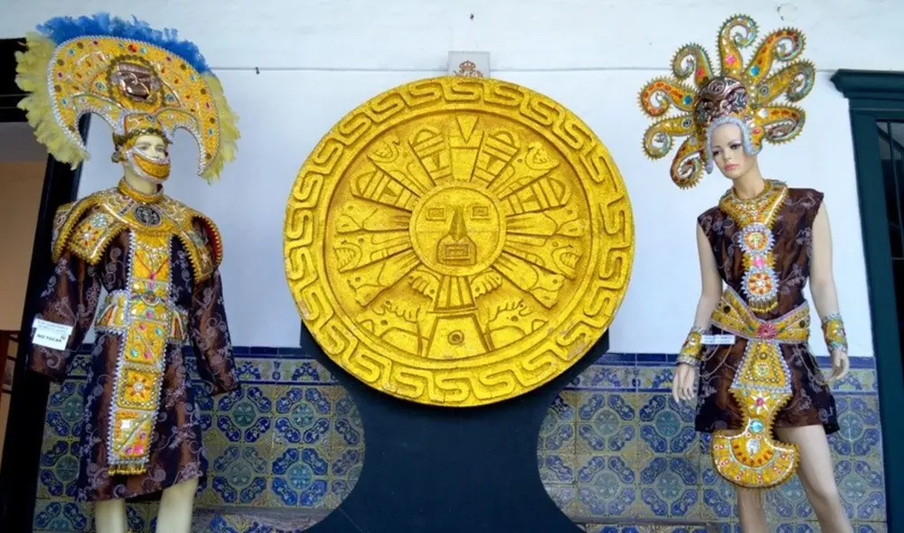 Las prendas fueron elaboradas y utilizadas por los barrios en los concursos de patrullas y comparsas de antaño. Foto: MPC