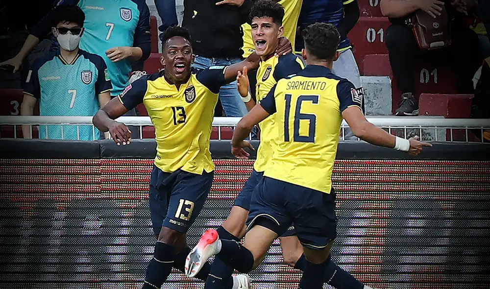 Piero Hincapié es habitual titular en Ecuador. Foto: composición/ AFP