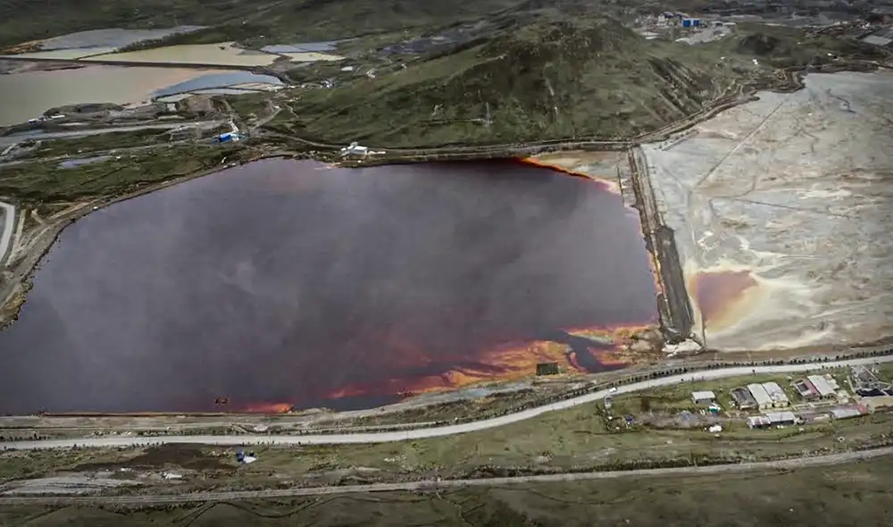 Quiulacocha. CDPR exigió a Amsac mantener el depósito de relaves con un borde libre de más de un metro con relación al borde del dique, e instalar una bomba adicional para evitar posibles consecuencias durante esta época de lluvias. Foto: CDPR Quiulacocha. CDPR exigió a Amsac mantener el depósito de relaves con un borde libre de más de un metro con relación al borde del dique, e instalar una bomba adicional para evitar posibles consecuencias durante esta época de lluvias. Foto: CDPR