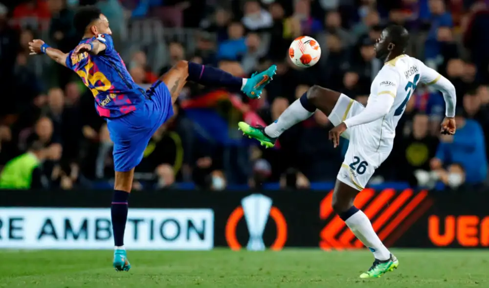 Napoli vs. FC Barcelona empataron 1-1 en el partido de ida. Foto: EFE/ Alberto Estévez Napoli vs. FC Barcelona empataron 1-1 en el partido de ida. Foto: EFE/ Alberto Estévez