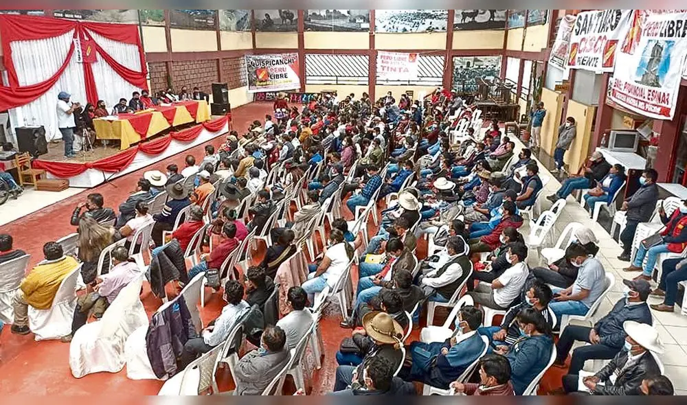 Tensa espera. Cuadros de Perú Libre aún no se muestran ante observaciones de afiliados. Esperan decisión de JNE. Foto: La República