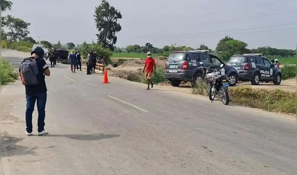 Residentes de la zona y conductores cuestionaron que el puente no tenga estructuras de contención. Foto: Facebook/Último Minuto