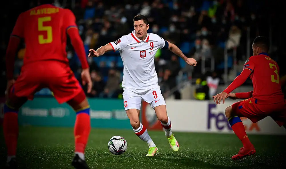 Polonia es una de las selecciones que pide no jugar en Rusia. Foto: composición/ AFP Polonia es una de las selecciones que pide no jugar en Rusia. Foto: composición/ AFP