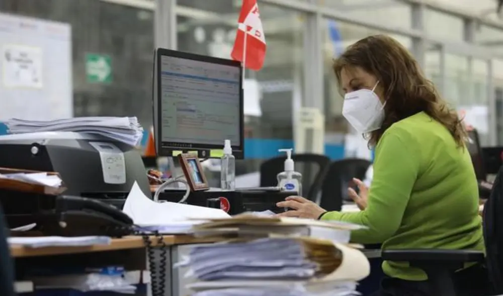Trabajadores bajo el régimen CAS podrían verse beneficiados. Foto: Servir.