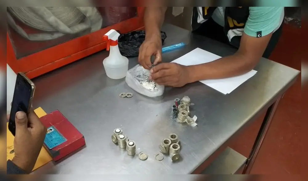 Agentes de la Policía sometieron a pruebas la sustancia y descubrieron que era PBC. Foto: INPE