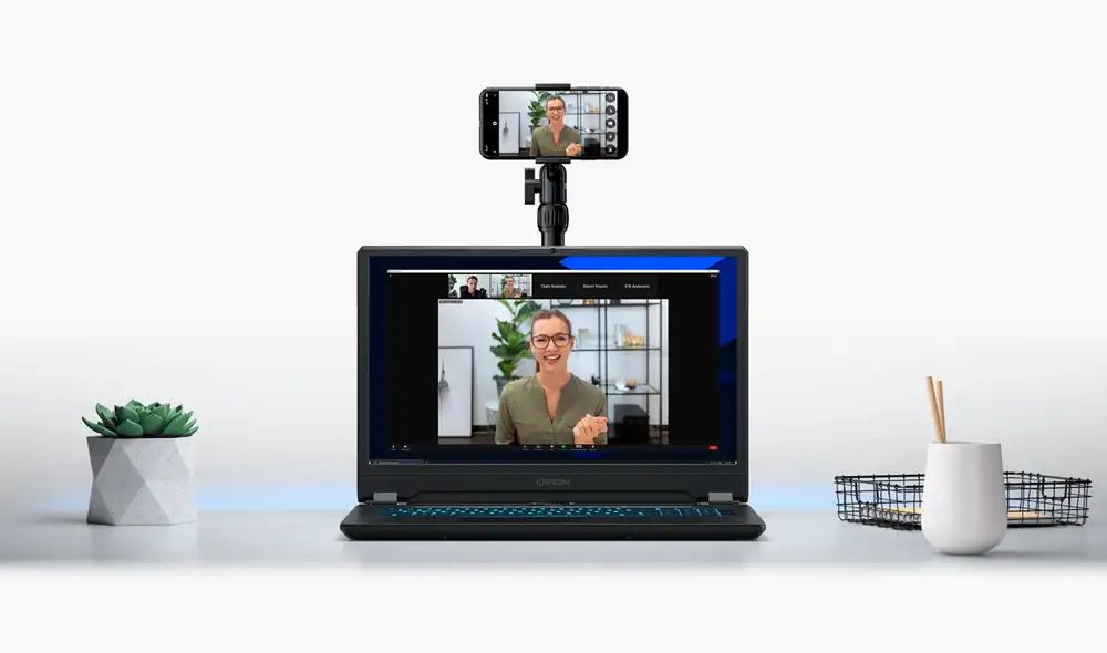 Puedes utilizar un teléfono Android o iPhone para llevar a cabo este procedimiento. Foto: EpocCam