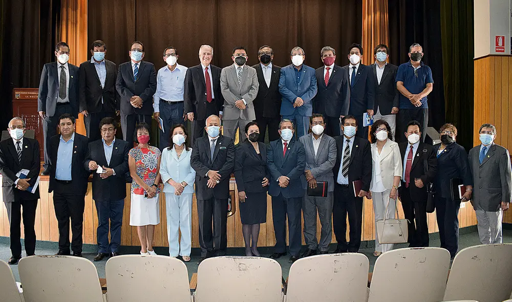 Primer grupo. Alrededor de 30 rectores y presidentes de comisiones organizadoras de universidades estatales han convocado a elecciones en la Anupp. Muchos rechazan la contrarreforma. Foto: difusión