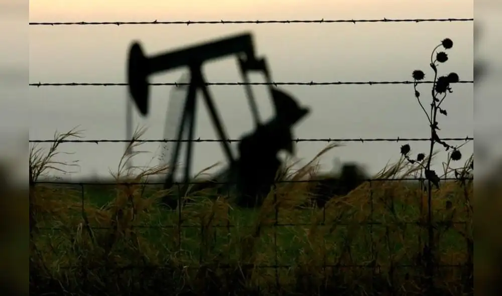 Petróleo. Gran Bretaña, Japón, Canadá, Australia y la Unión Europea también dieron a conocer medidas punitivas, incluida la decisión de Alemania para detener la certificación de un gasoducto ruso valorizado en US$ 11.000 millones. Foto: EFE Petróleo. Gran Bretaña, Japón, Canadá, Australia y la Unión Europea también dieron a conocer medidas punitivas, incluida la decisión de Alemania para detener la certificación de un gasoducto ruso valorizado en US$ 11.000 millones. Foto: EFE