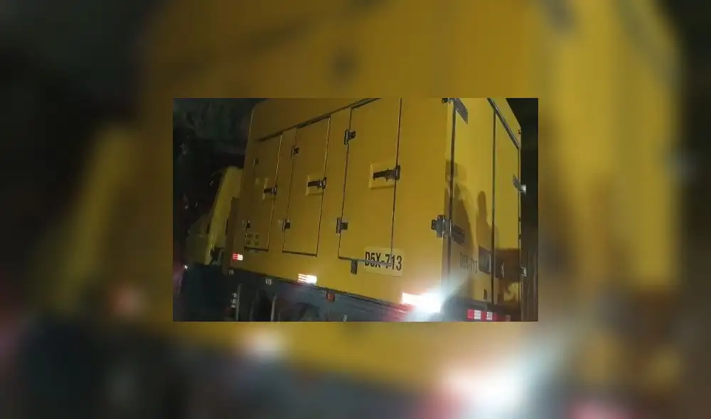 Camión fue ubicado por inmediaciones de la urbanización El Cortijo. Foto: PNP Camión fue ubicado por inmediaciones de la urbanización El Cortijo. Foto: PNP