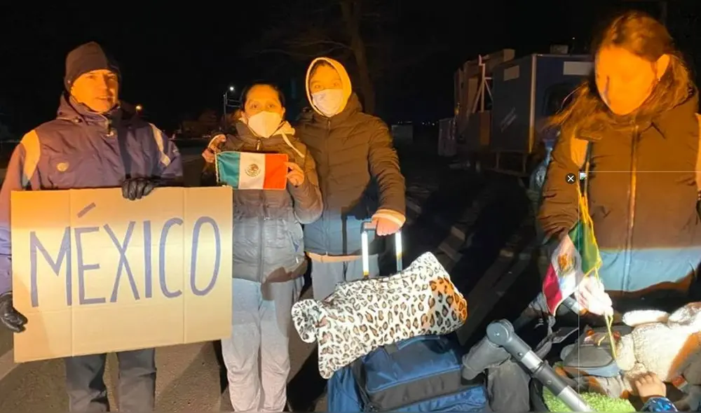 El presidente de México ha dispuesto del avión militar para evacuar a sus compatriotas en Ucrania. Foto: captura de vídeo / Marcelo Ebrard.