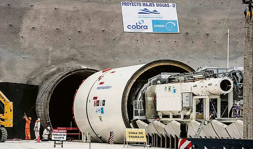 Humo blanco. Contrato de Majes Siguas se suscribió en el 2010, y desde esa fecha no logra concretarse y la exposición a un arbitraje parecía inminente. Foto: Andina