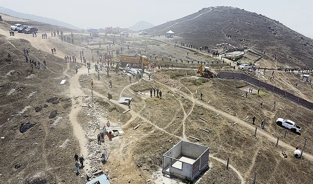 Invasiones. Las lomas del Rímac y Villa María del Triunfo, en invierno, poseen vegetación. Esto las convierten en pulmones de la capital. Hay que cuidarlas. Foto: difusión