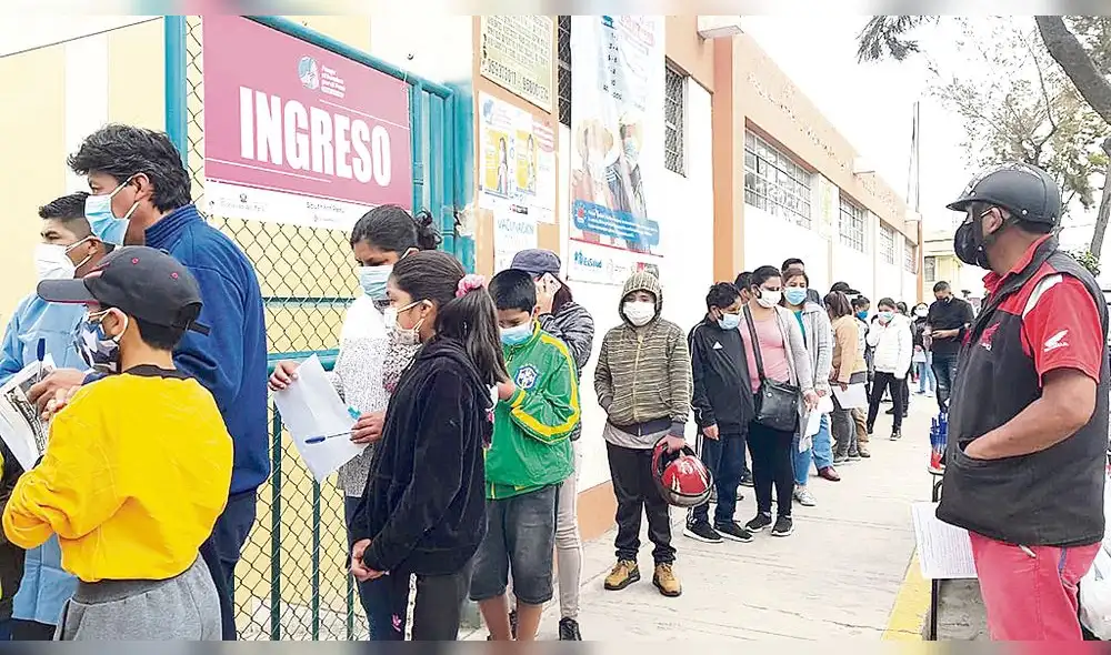 Vacunación. Proceso avanza de a pocos en menores. Foto: La República Vacunación. Proceso avanza de a pocos en menores. Foto: La República