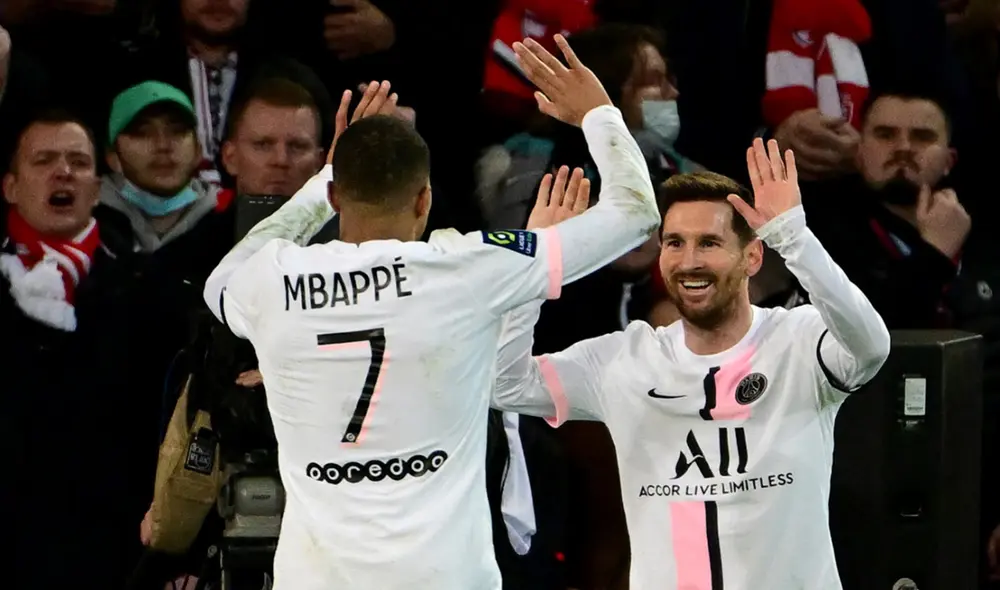 Kylian Mbappé y Lionel Messi son compañeros en PSG desde agosto del 2021. Foto: EFE Kylian Mbappé y Lionel Messi son compañeros en PSG desde agosto del 2021. Foto: EFE
