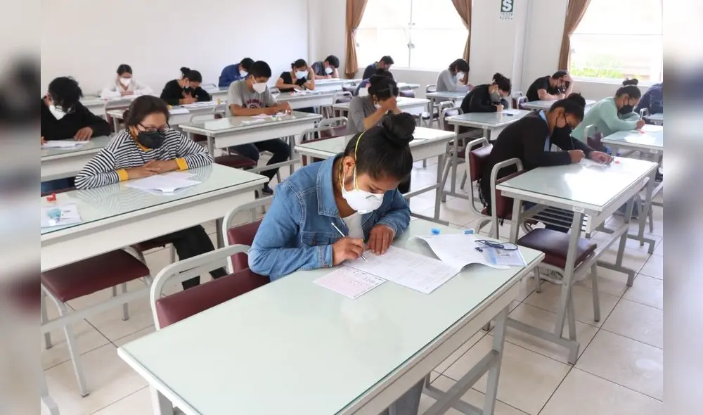 Arequipa. Postulantes tuvieron 70 minutos para rendir el examen. Foto: UNSA Arequipa. Postulantes tuvieron 70 minutos para rendir el examen. Foto: UNSA