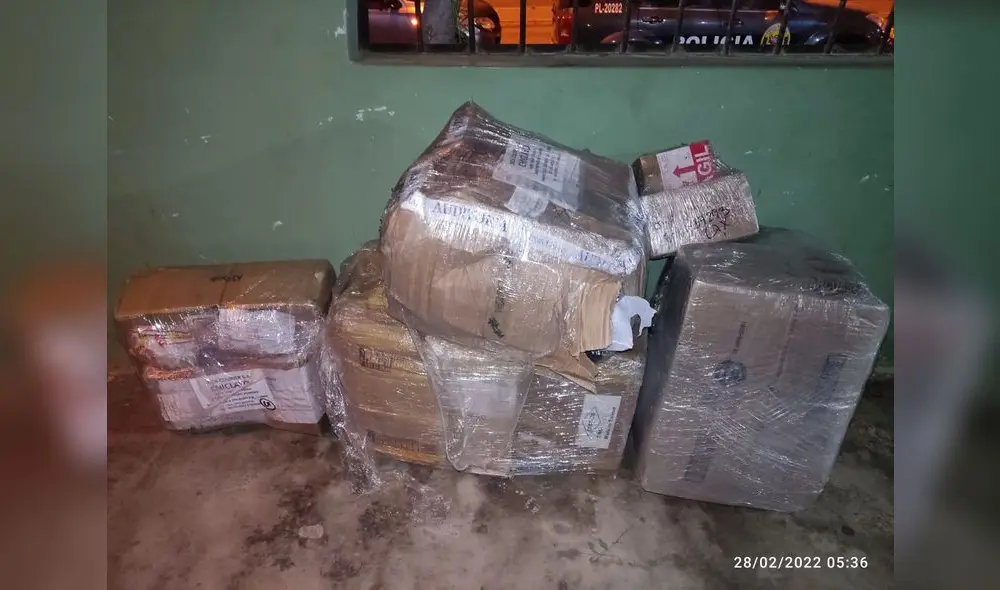 Tres cajas grandes y dos pequeñas abandonaron los hampones. Foto: cortesía