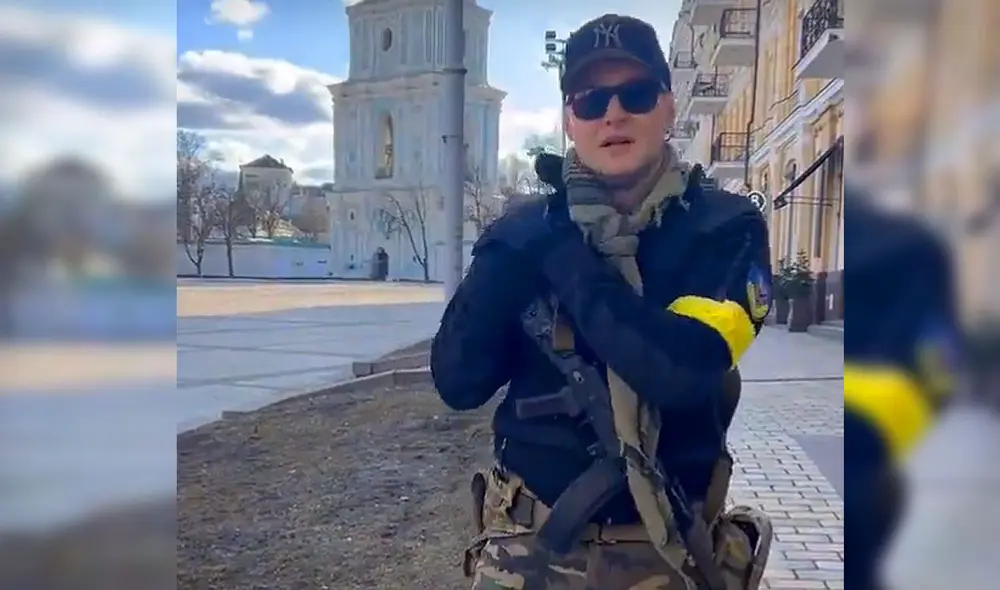 La Miss Ucrania 2015 Anastasiia Lenna también se ha sumado al ejército. Es una de las 36.000 mujeres en la defensa ucraniana. Foto: Twitter @Natiq Malikzada