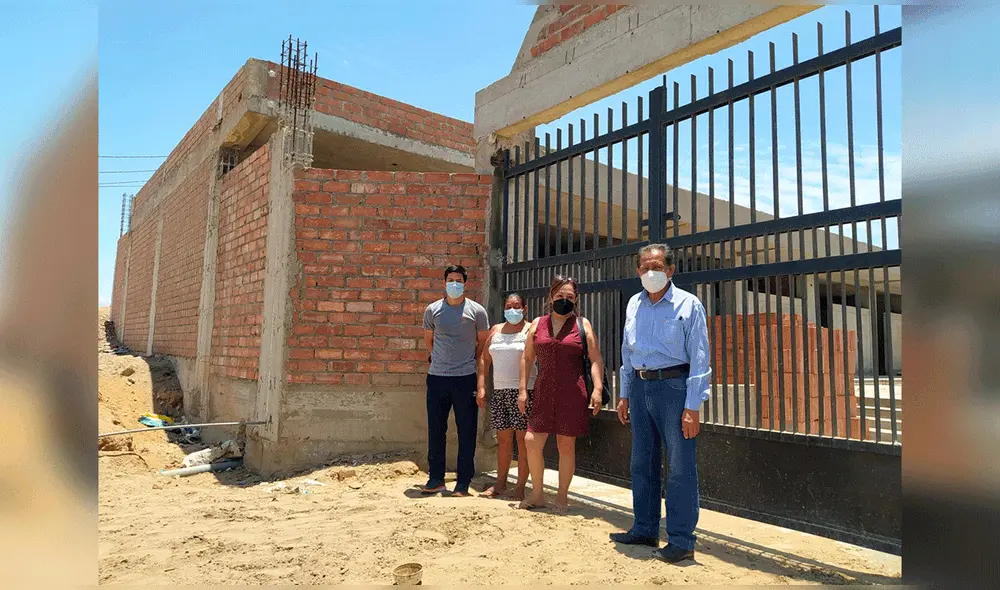 Directora de la institución y actores sociales exigen solución. Foto: Rosa Quincho