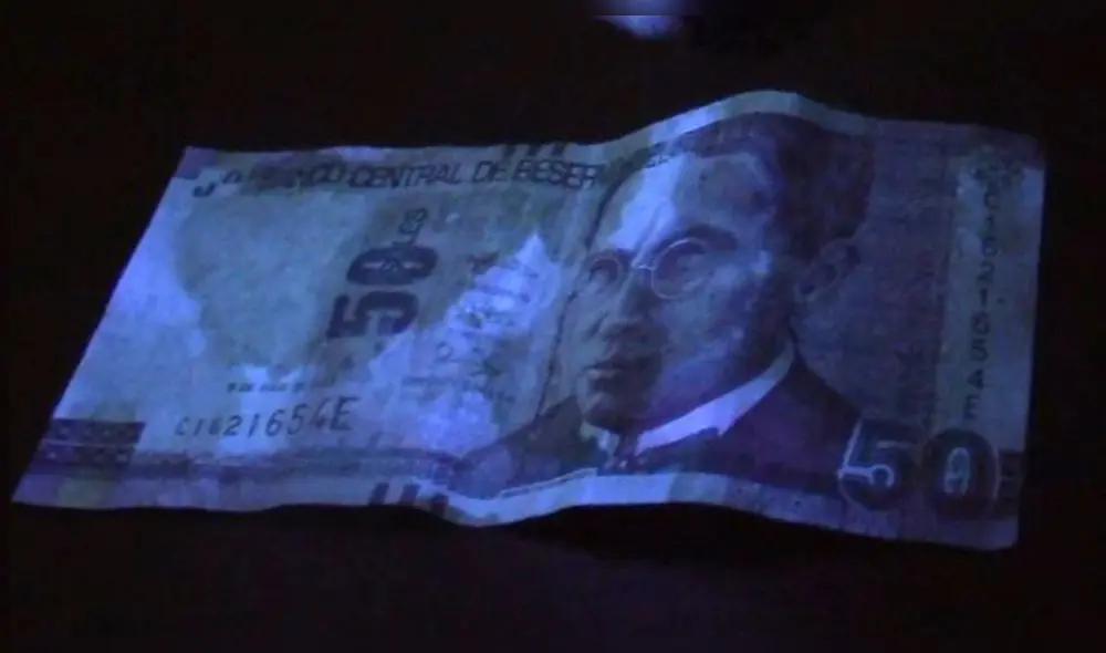 En las pertenencias del policía hallaron el billete de S/ 50 entregado por el taxista. Foto: Ministerio Público