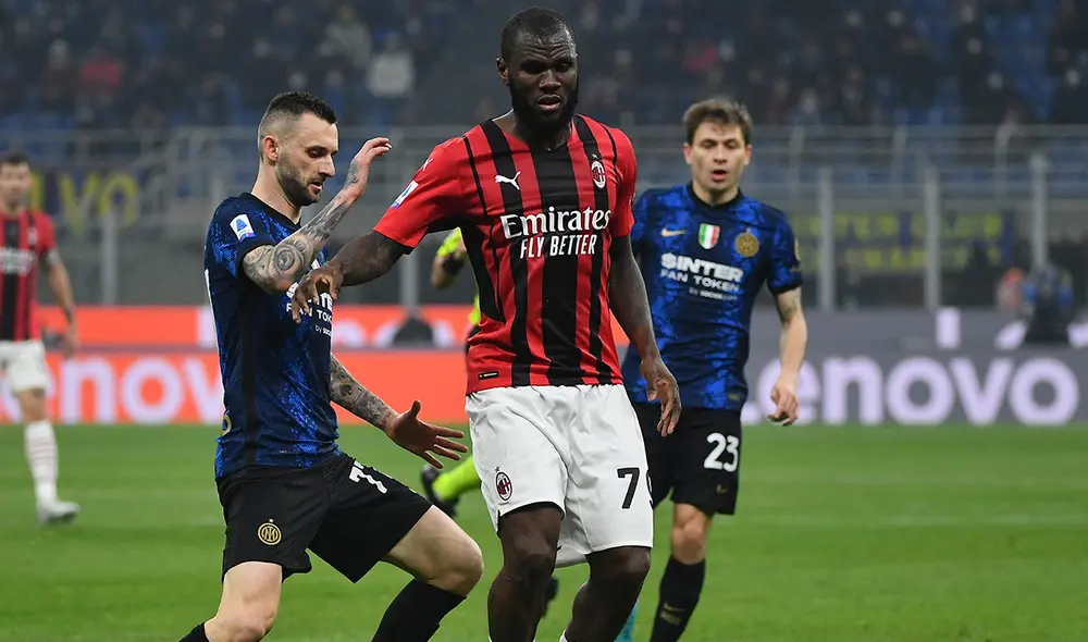 AC Milan derrotó a Inter a inicios de febrero en el primer Derbi de Milán del 2022. Foto: AFP AC Milan derrotó a Inter a inicios de febrero en el primer Derbi de Milán del 2022. Foto: AFP