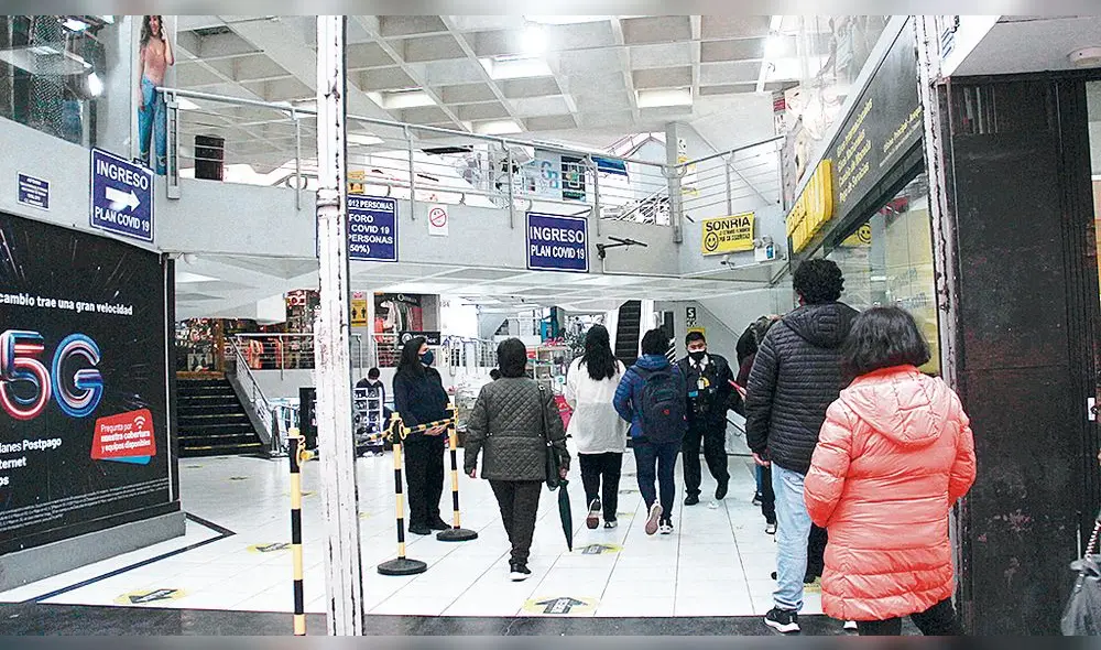 Cambios. Desde ayer negocios pueden usar el 100 % de su aforo. Algunos negocios ya lo empezaron a aplicar. Cambios. Desde ayer negocios pueden usar el 100 % de su aforo. Algunos negocios ya lo empezaron a aplicar.