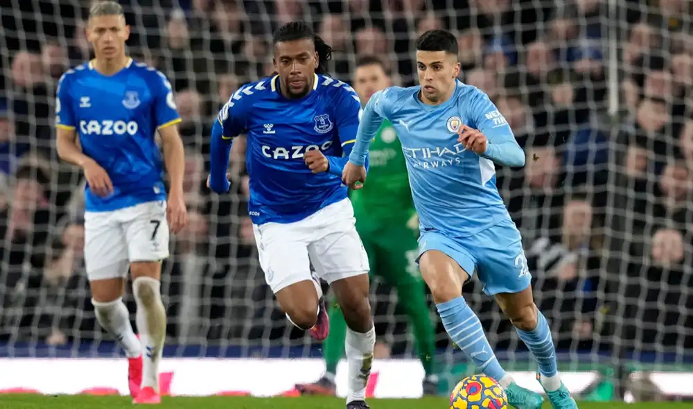 Everton pudo haber empatado el partido ante Manchester City si el VAR hubiera actuado correctamente. Foto: EFE Everton pudo haber empatado el partido ante Manchester City si el VAR hubiera actuado correctamente. Foto: EFE