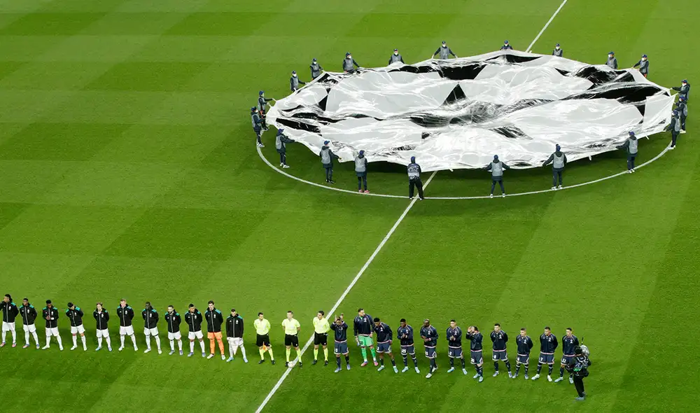 UEFA brindará ayuda económica a los niños que están en Ucrania y a los que lograron salir del país. Foto: AFP UEFA brindará ayuda económica a los niños que están en Ucrania y a los que lograron salir del país. Foto: AFP