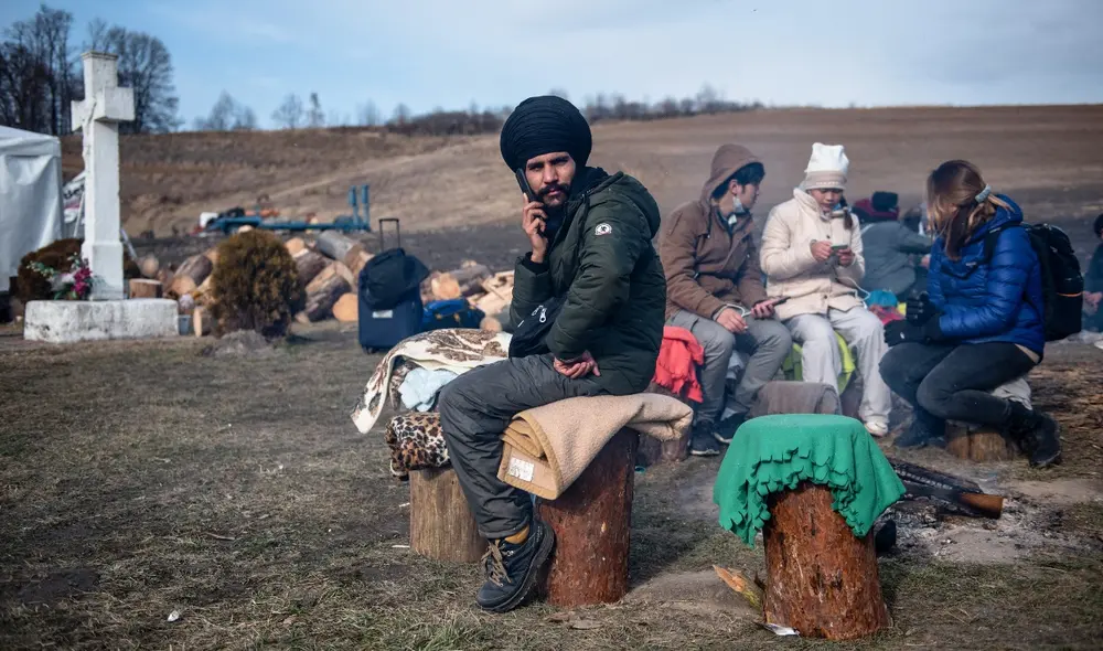 El coste humanitario sigue siendo, como en cada guerra, el saldo injusto que la política militarizada cobra. Foto: EFE.