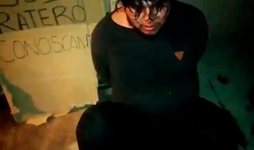 Sujeto fue obligado a caminar por las calles de Juliaca. Foto: Juliaca.pe