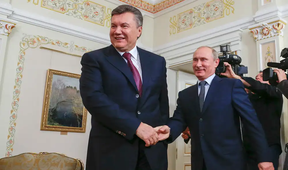 Ambos políticos mantuvieron una relación muy cercana mientras Yanukovich estaba en el poder. Foto: AFP Ambos políticos mantuvieron una relación muy cercana mientras Yanukovich estaba en el poder. Foto: AFP