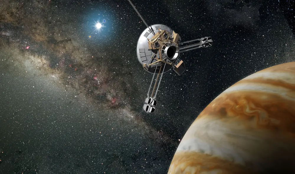Sonda Pioneer 10 de la NASA sobrevolando Júpiter en una representación artística. Foto: NASA