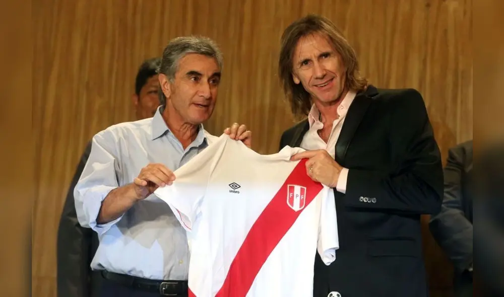 Oblitas en la presentación de Gareca como DT de Perú. Foto: difusión