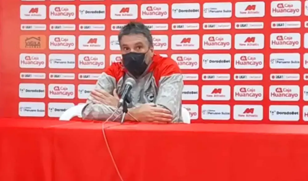 Entrenador Ameli participó este miércoles en una conferencia de prensa. Foto: Goles y Voces Perú Entrenador Ameli participó este miércoles en una conferencia de prensa. Foto: Goles y Voces Perú