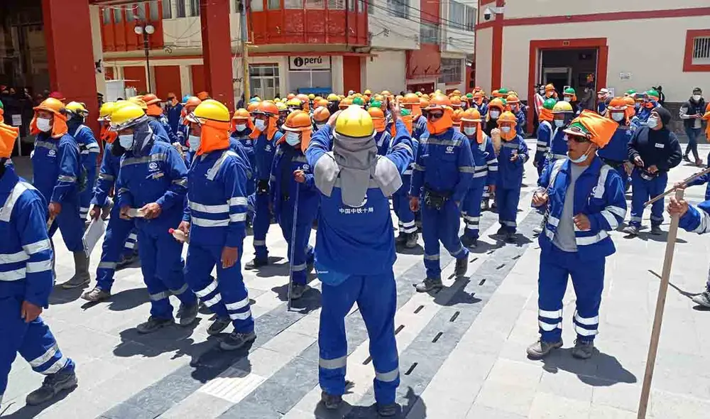 Los trabajadores demandaron el pronto pago de sus remuneraciones. Foto: La República/Juan Carlos Cisneros