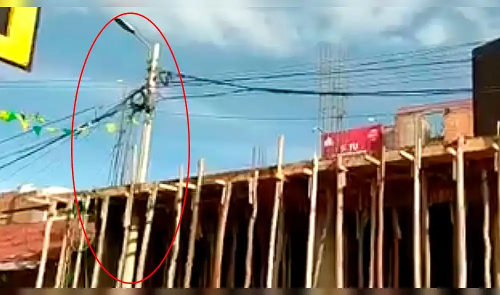 El poste representa un serio peligro para la seguridad de los futuros ocupantes. Foto: captura de Ritmo PlusTVv
