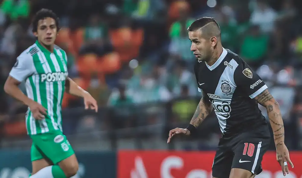 Olimpia y Atlético Nacional se fueron empatados a cero al descanso. Foto: Conmebol