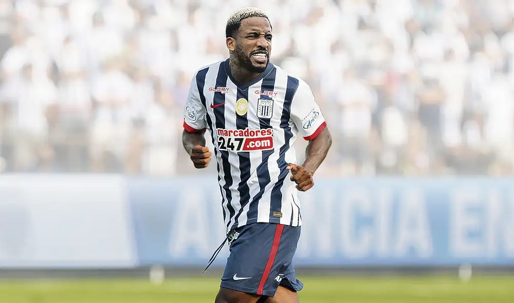 Dolor. Farfán no se recupera de un problema en la rodilla que lo mantiene meses sin jugar 90 minutos. Foto: difusión Dolor. Farfán no se recupera de un problema en la rodilla que lo mantiene meses sin jugar 90 minutos. Foto: difusión