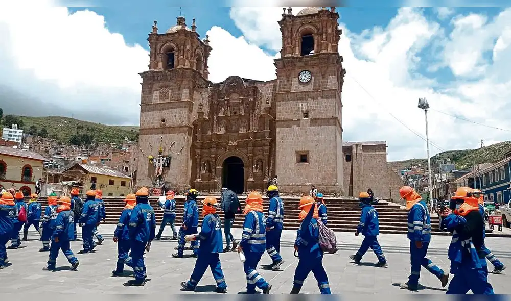 RECHAZO. Obreros cuestionan a empresas chinas.