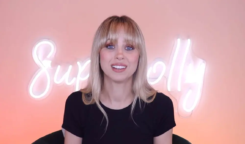 Superholly inició su proyecto con el fin de ayudar, de una forma amena, a que las personas mejoren su forma de hablar el inglés. Foto: captura de Youtube/ Superholly