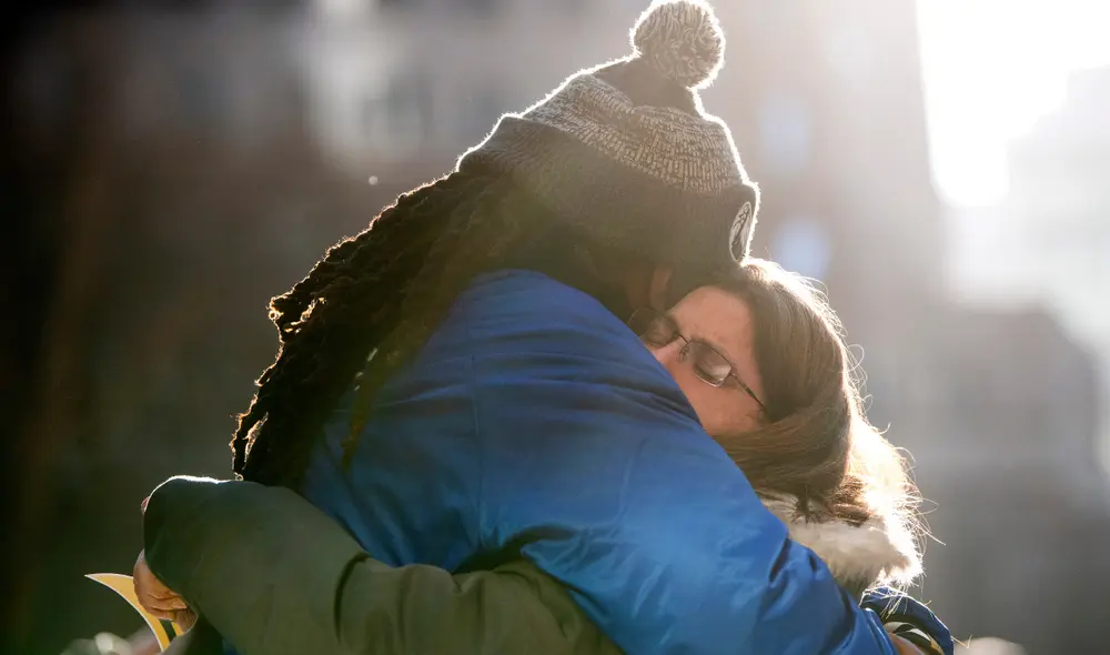 El Día del Hermano es un fecha para expresar afecto y cariño a tus seres queridos. Foto: AFP El Día del Hermano es un fecha para expresar afecto y cariño a tus seres queridos. Foto: AFP