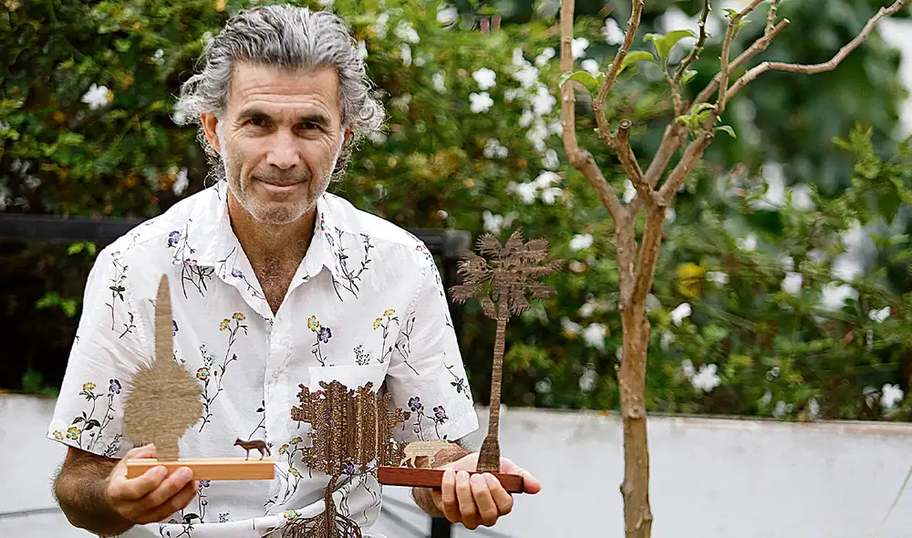 “Escenas del Perú” puede adquirirse a través de su cuenta de Facebook y tiendas de Lima. Foto: Carlos Contreras/ La República “Escenas del Perú” puede adquirirse a través de su cuenta de Facebook y tiendas de Lima. Foto: Carlos Contreras/ La República